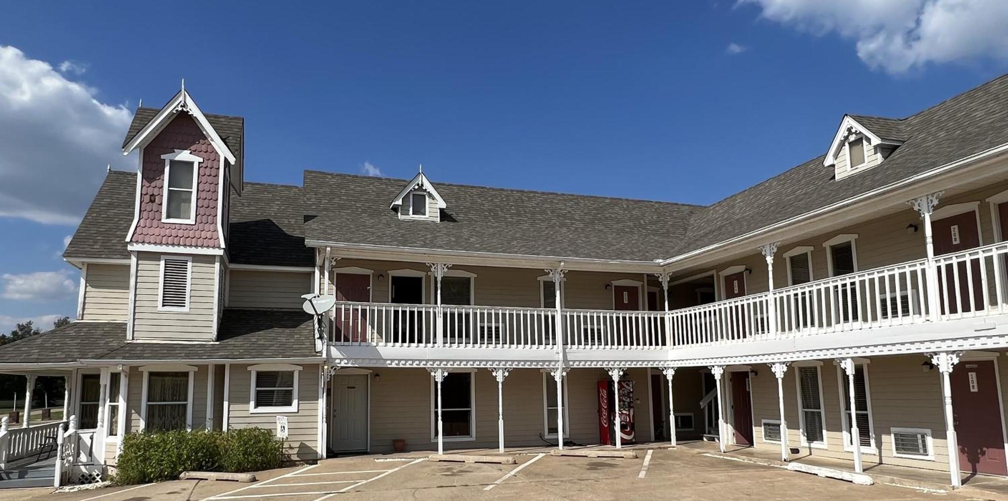 Victorian Inn Cleveland Экстерьер фото